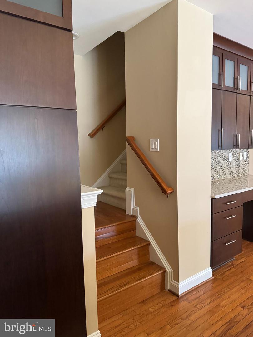 10500 DUNN MEADOW RD, VIENNA, Virginia 22182, 5 Bedrooms Bedrooms, ,4 BathroomsBathrooms,Residential,For sale,10500 DUNN MEADOW RD,VAFX2283888 MLS # VAFX2283888