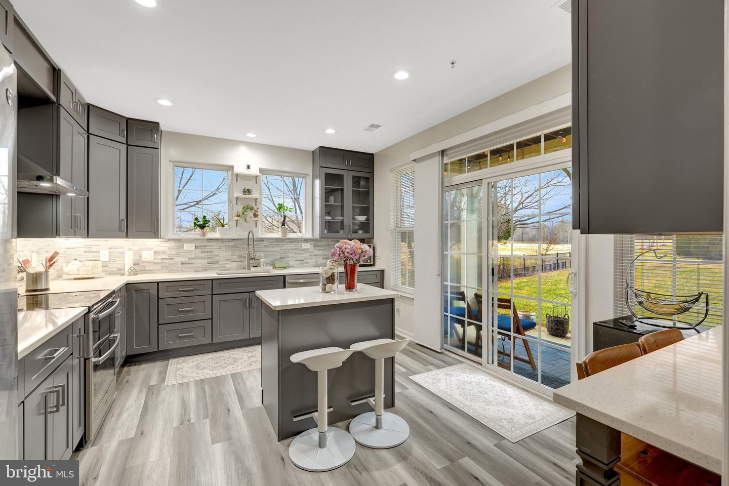 13910 GREENDALE DR #33, WOODBRIDGE, Virginia 22191, 3 Bedrooms Bedrooms, ,2 BathroomsBathrooms,Residential,For sale,13910 GREENDALE DR #33,VAPW2109938 MLS # VAPW2109938