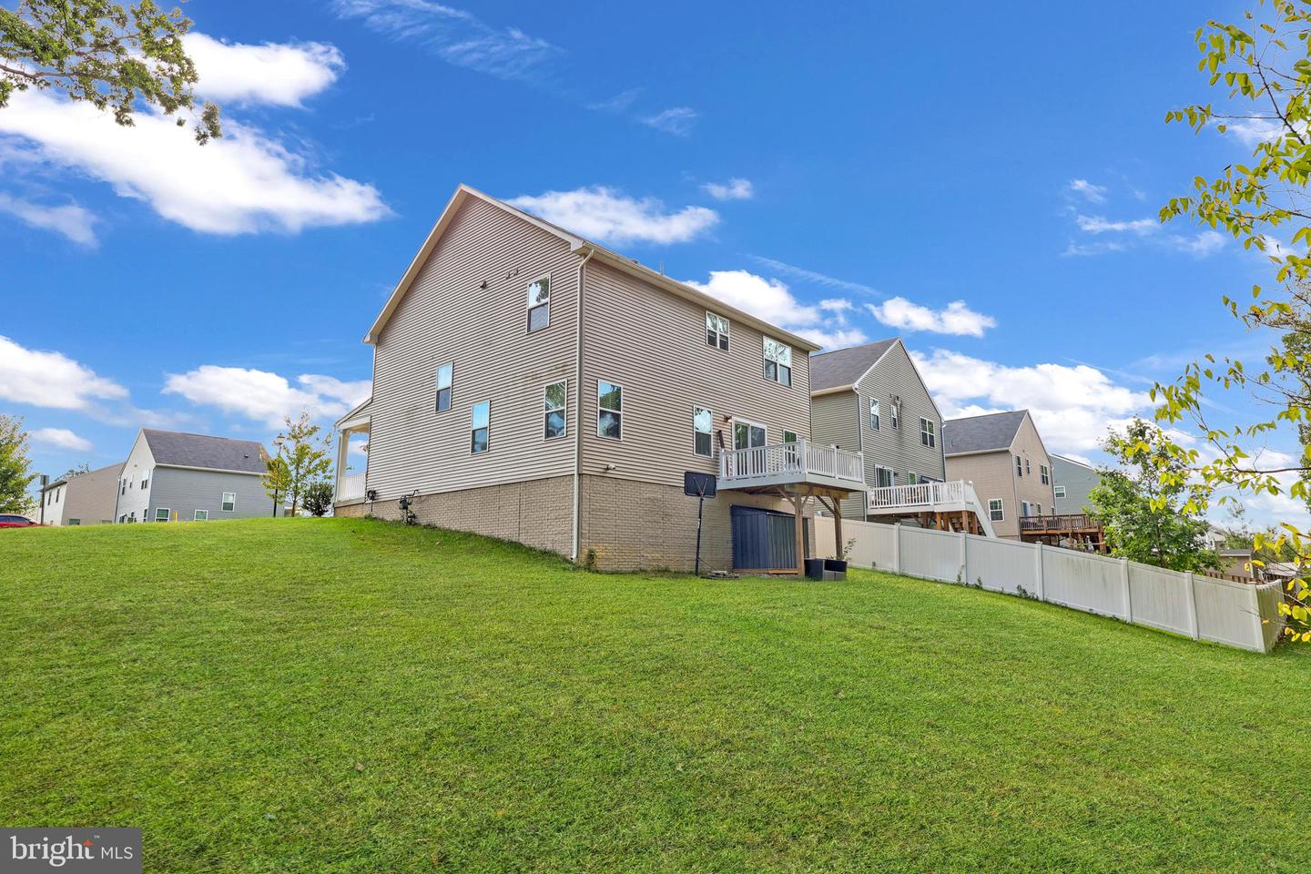 305 COURTHOUSE MANOR DR, STAFFORD, Virginia 22554, 4 Bedrooms Bedrooms, ,3 BathroomsBathrooms,Residential,For sale,305 COURTHOUSE MANOR DR,VAST2044976 MLS # VAST2044976