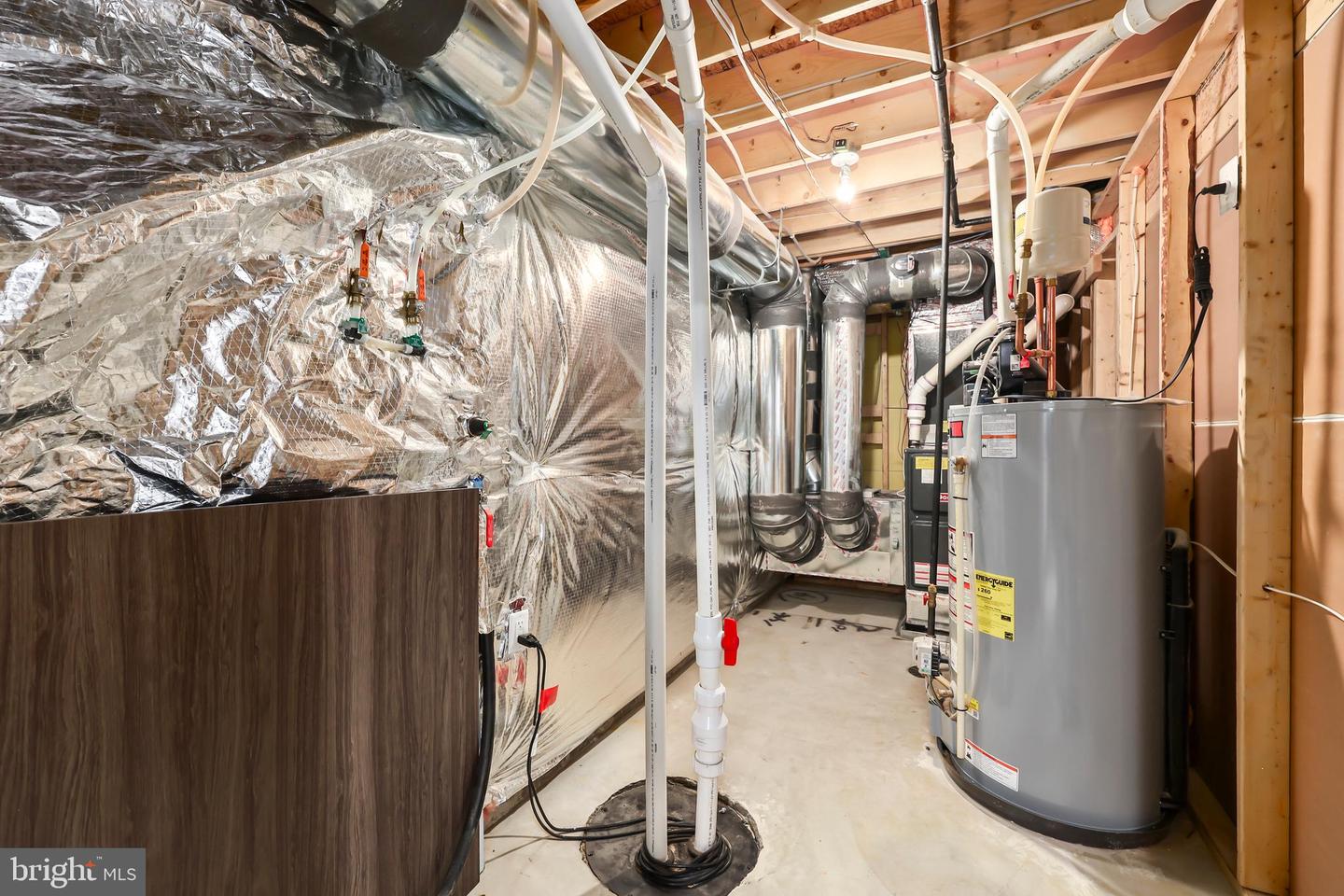 305 COURTHOUSE MANOR DR, STAFFORD, Virginia 22554, 4 Bedrooms Bedrooms, ,3 BathroomsBathrooms,Residential,For sale,305 COURTHOUSE MANOR DR,VAST2044976 MLS # VAST2044976