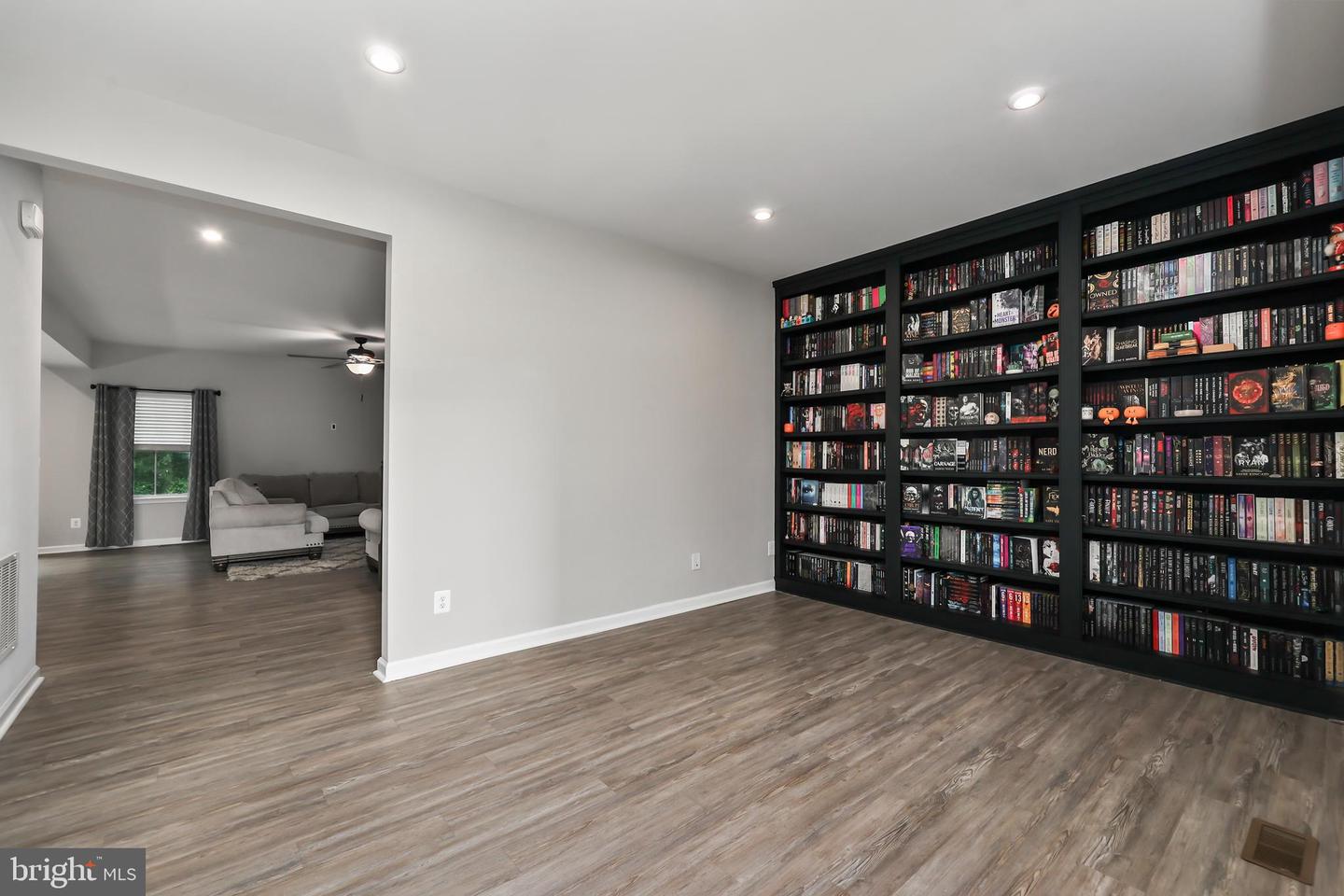 305 COURTHOUSE MANOR DR, STAFFORD, Virginia 22554, 4 Bedrooms Bedrooms, ,3 BathroomsBathrooms,Residential,For sale,305 COURTHOUSE MANOR DR,VAST2044976 MLS # VAST2044976