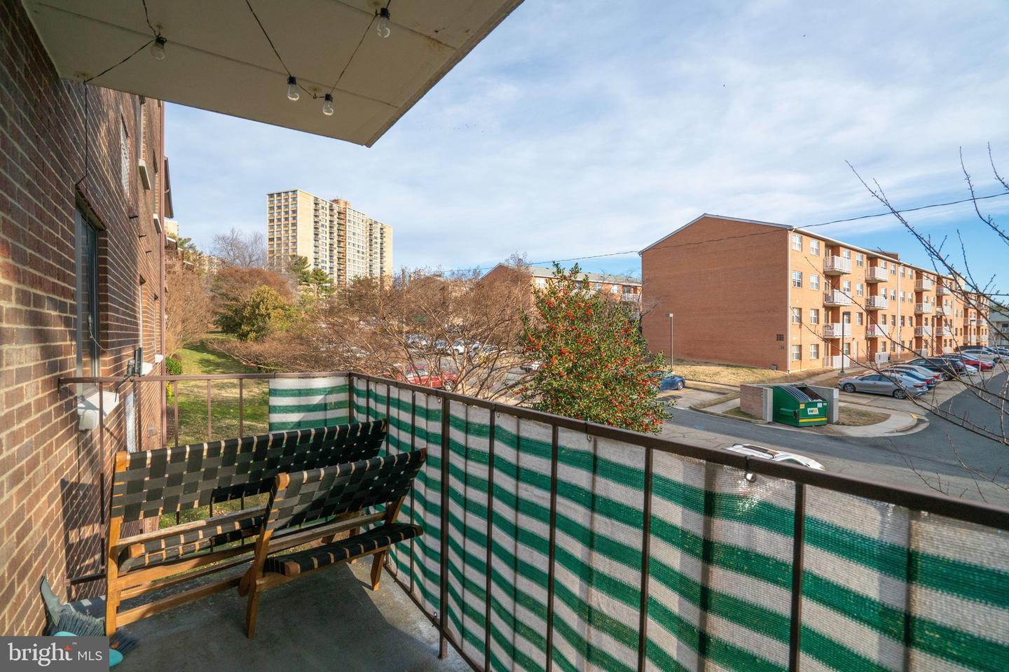 6240 EDSALL RD #202, ALEXANDRIA, Virginia 22312, 2 Bedrooms Bedrooms, ,2 BathroomsBathrooms,Residential,For sale,6240 EDSALL RD #202,VAAX2052854 MLS # VAAX2052854