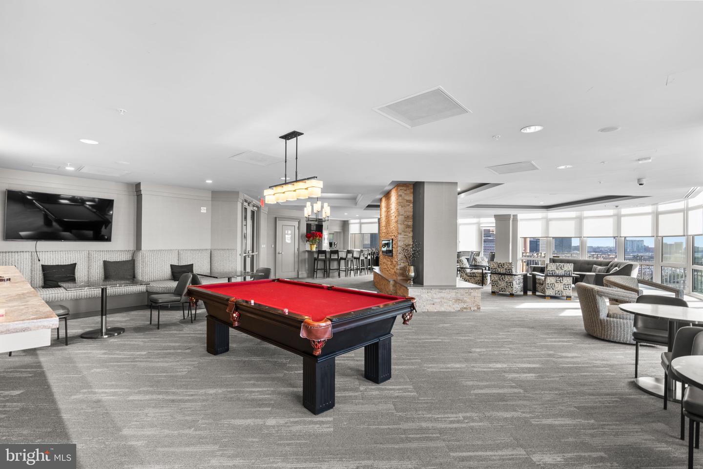 8220 CRESTWOOD HEIGHTS DR #203, MCLEAN, Virginia 22102, 1 Bedroom Bedrooms, 4 Rooms Rooms,2 BathroomsBathrooms,Residential,For sale,8220 CRESTWOOD HEIGHTS DR #203,VAFX2284356 MLS # VAFX2284356