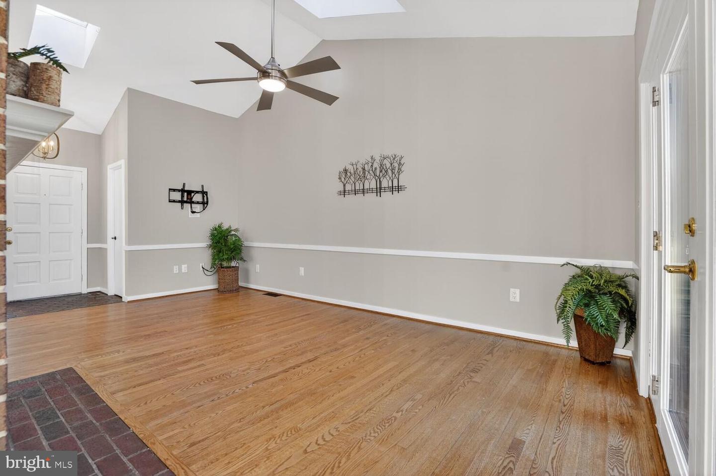 2599 TREE HOUSE DR, WOODBRIDGE, Virginia 22192, 4 Bedrooms Bedrooms, ,3 BathroomsBathrooms,Residential,For sale,2599 TREE HOUSE DR,VAPW2110060 MLS # VAPW2110060