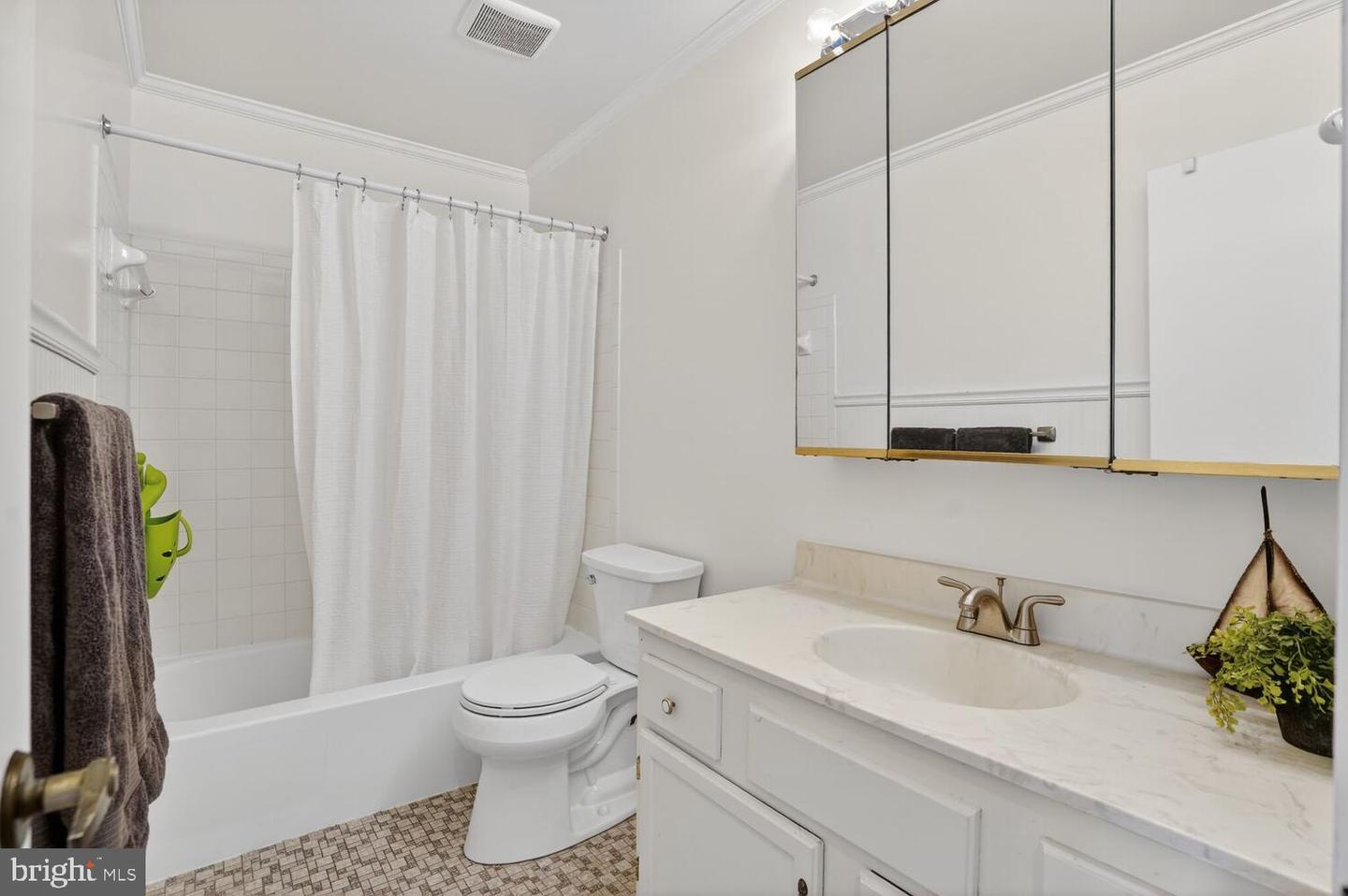 2599 TREE HOUSE DR, WOODBRIDGE, Virginia 22192, 4 Bedrooms Bedrooms, ,3 BathroomsBathrooms,Residential,For sale,2599 TREE HOUSE DR,VAPW2110060 MLS # VAPW2110060