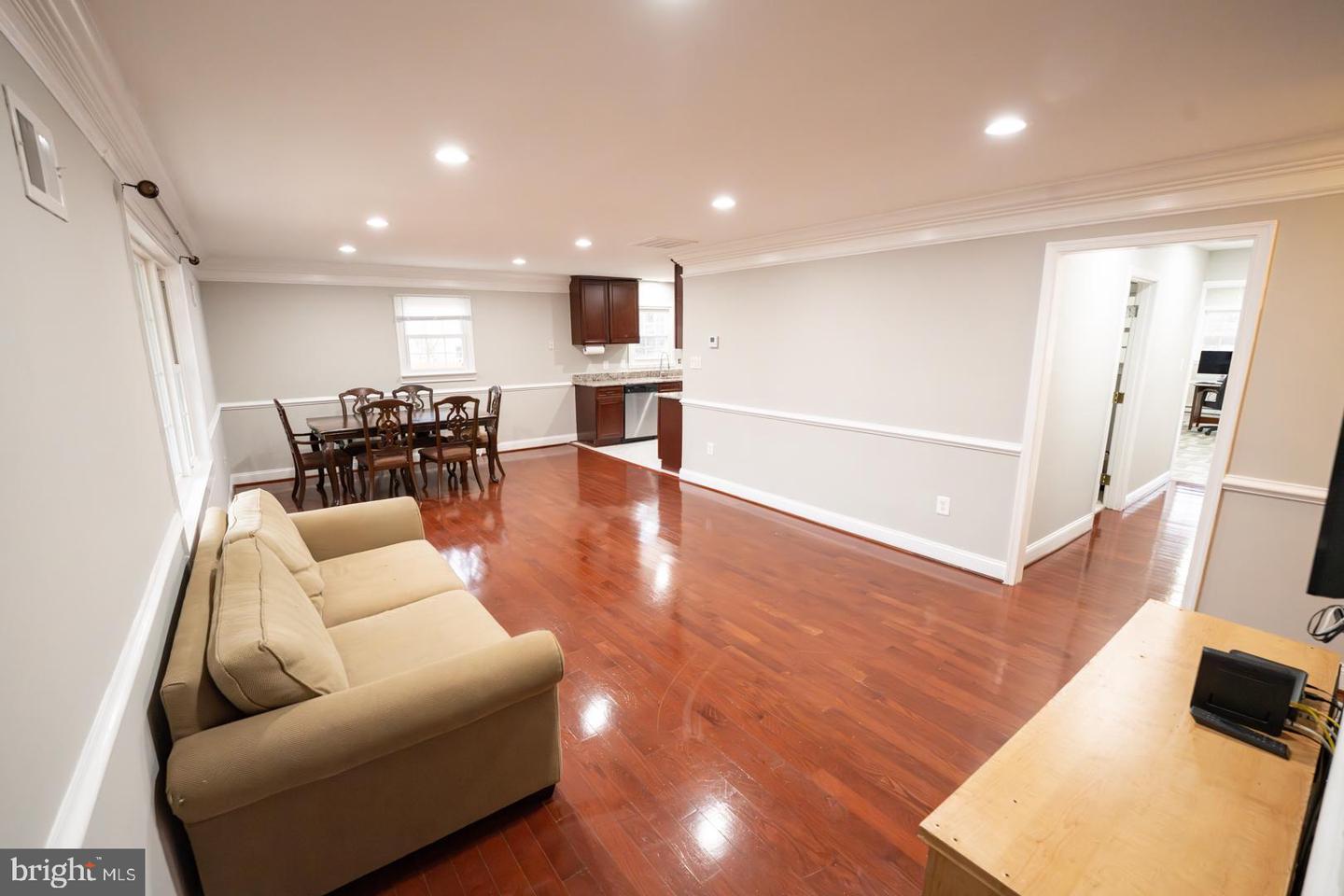 903 WINGFIELD RD, WOODBRIDGE, Virginia 22191, 4 Bedrooms Bedrooms, 6 Rooms Rooms,3 BathroomsBathrooms,Residential,For sale,903 WINGFIELD RD,VAPW2110104 MLS # VAPW2110104