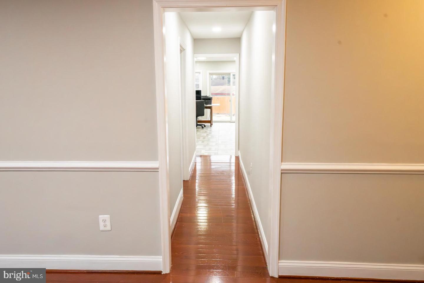 903 WINGFIELD RD, WOODBRIDGE, Virginia 22191, 4 Bedrooms Bedrooms, 6 Rooms Rooms,3 BathroomsBathrooms,Residential,For sale,903 WINGFIELD RD,VAPW2110104 MLS # VAPW2110104