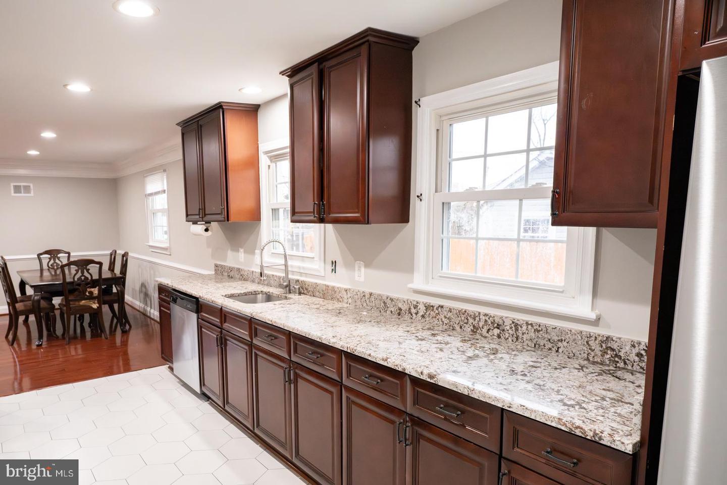 903 WINGFIELD RD, WOODBRIDGE, Virginia 22191, 4 Bedrooms Bedrooms, 6 Rooms Rooms,3 BathroomsBathrooms,Residential,For sale,903 WINGFIELD RD,VAPW2110104 MLS # VAPW2110104