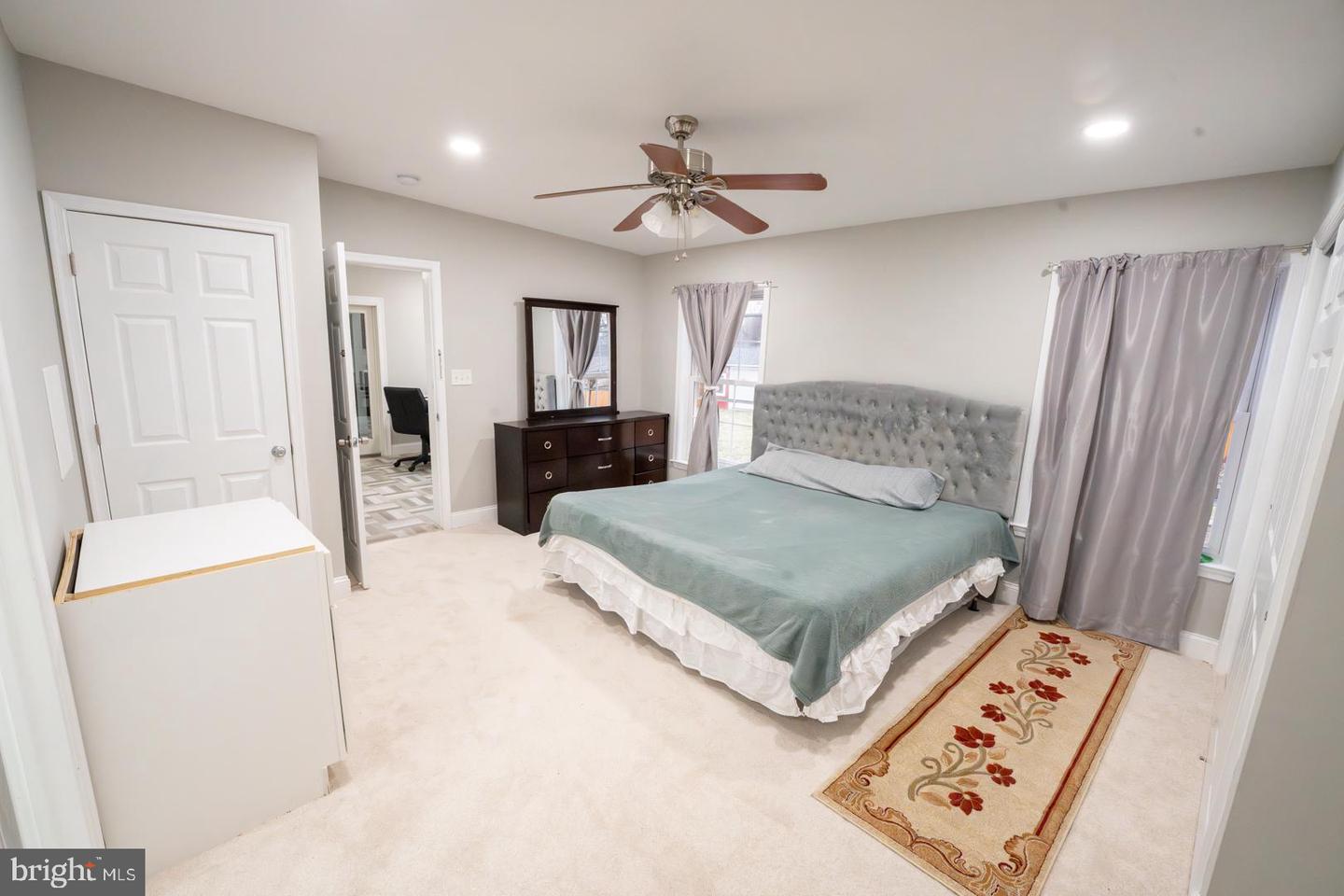 903 WINGFIELD RD, WOODBRIDGE, Virginia 22191, 4 Bedrooms Bedrooms, 6 Rooms Rooms,3 BathroomsBathrooms,Residential,For sale,903 WINGFIELD RD,VAPW2110104 MLS # VAPW2110104