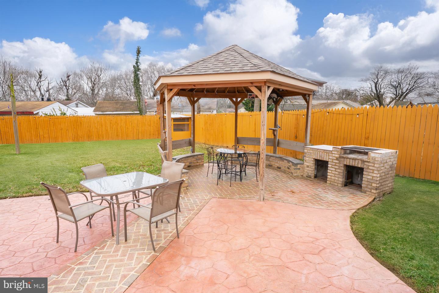 903 WINGFIELD RD, WOODBRIDGE, Virginia 22191, 4 Bedrooms Bedrooms, 6 Rooms Rooms,3 BathroomsBathrooms,Residential,For sale,903 WINGFIELD RD,VAPW2110104 MLS # VAPW2110104