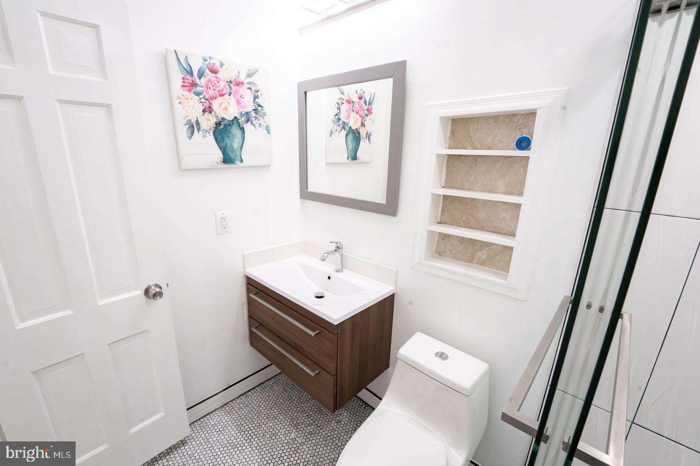 903 WINGFIELD RD, WOODBRIDGE, Virginia 22191, 4 Bedrooms Bedrooms, 6 Rooms Rooms,3 BathroomsBathrooms,Residential,For sale,903 WINGFIELD RD,VAPW2110104 MLS # VAPW2110104