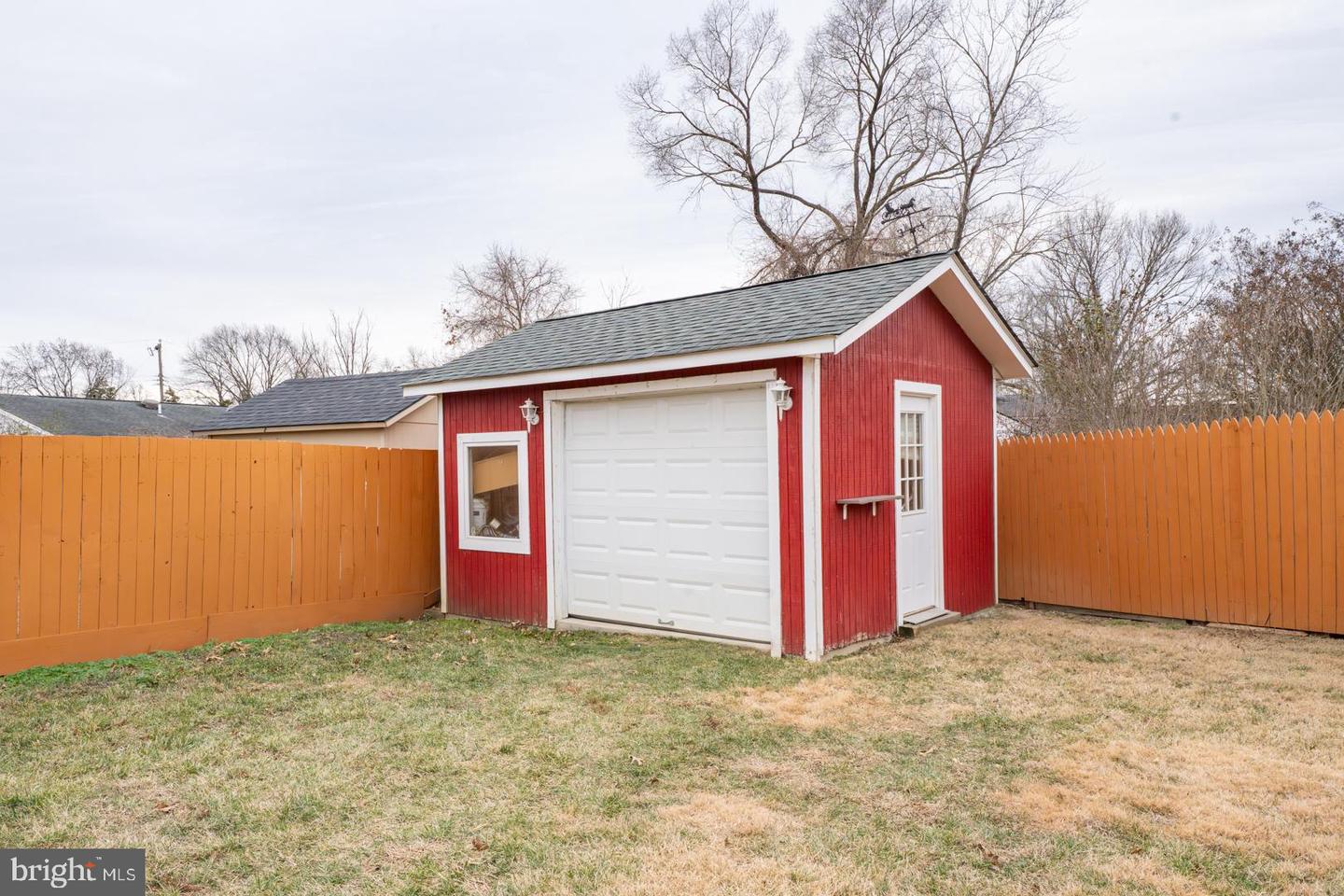 903 WINGFIELD RD, WOODBRIDGE, Virginia 22191, 4 Bedrooms Bedrooms, 6 Rooms Rooms,3 BathroomsBathrooms,Residential,For sale,903 WINGFIELD RD,VAPW2110104 MLS # VAPW2110104