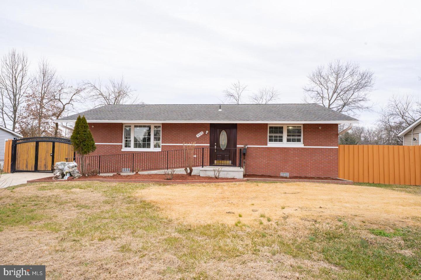 903 WINGFIELD RD, WOODBRIDGE, Virginia 22191, 4 Bedrooms Bedrooms, 6 Rooms Rooms,3 BathroomsBathrooms,Residential,For sale,903 WINGFIELD RD,VAPW2110104 MLS # VAPW2110104