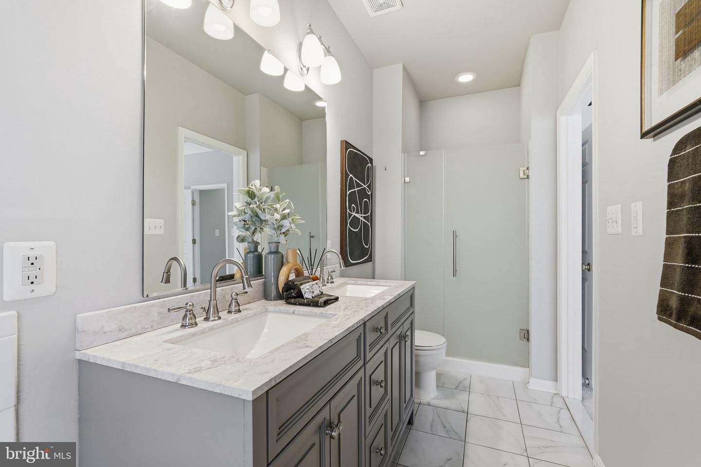 46600 CHASE VIEW TER, STERLING, Virginia 20164, 4 Bedrooms Bedrooms, ,3 BathroomsBathrooms,Residential,For sale,46600 CHASE VIEW TER,VALO2113570 MLS # VALO2113570