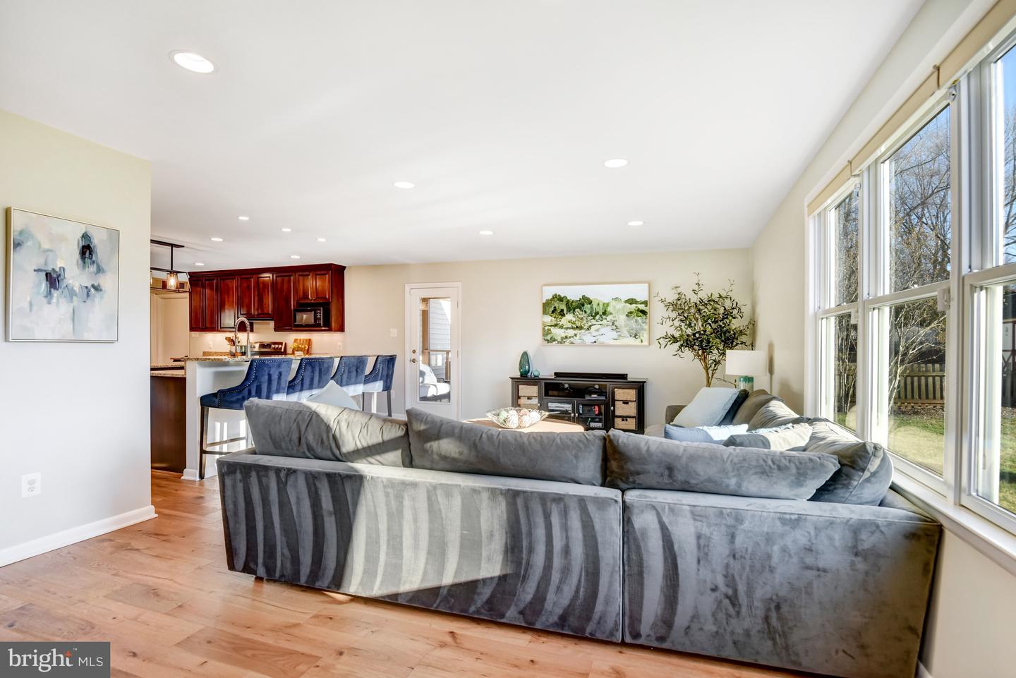 13631 ELLENDALE DR, CHANTILLY, Virginia 20151, 5 Bedrooms Bedrooms, ,2 BathroomsBathrooms,Residential,For sale,13631 ELLENDALE DR,VAFX2284798 MLS # VAFX2284798