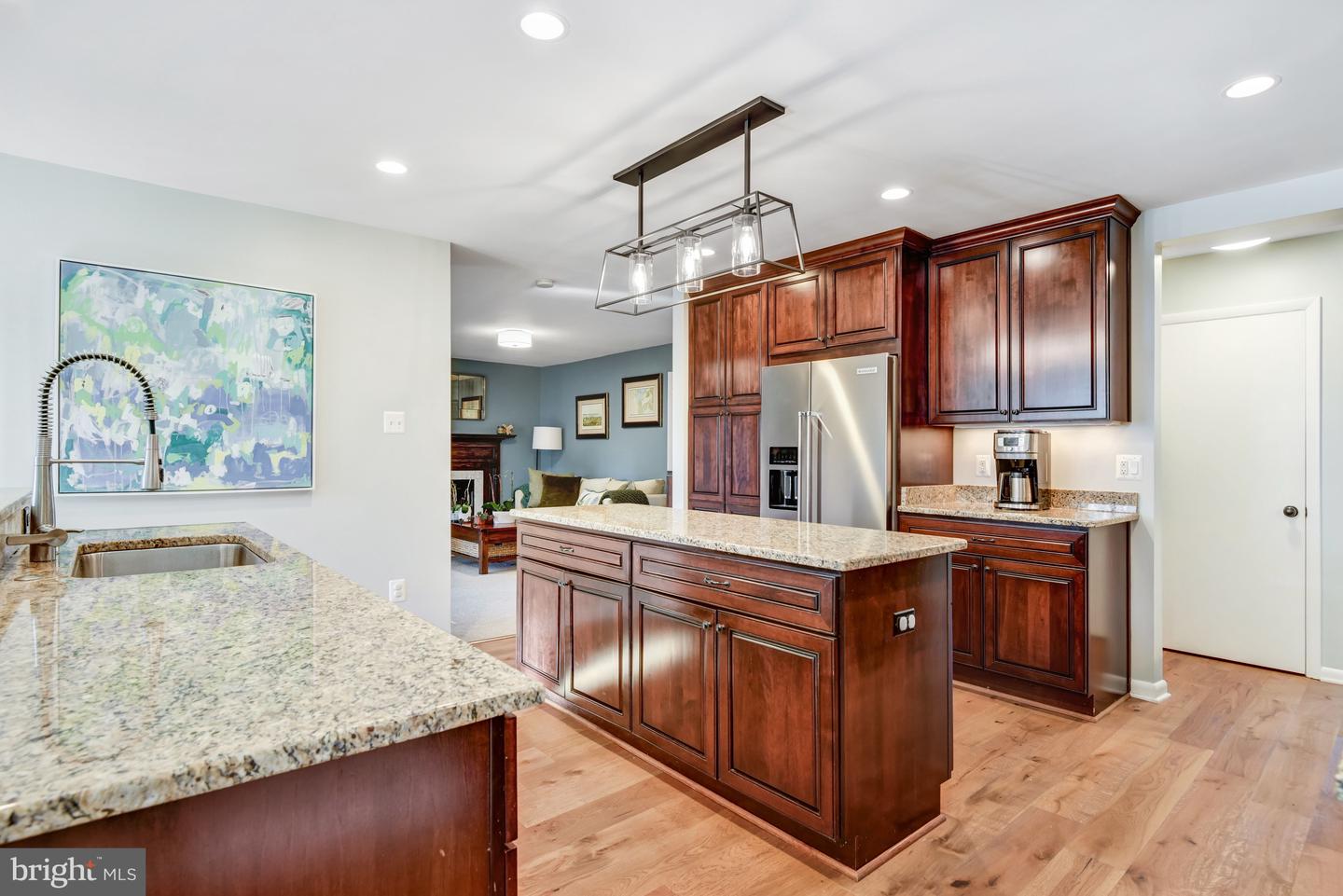 13631 ELLENDALE DR, CHANTILLY, Virginia 20151, 5 Bedrooms Bedrooms, ,2 BathroomsBathrooms,Residential,For sale,13631 ELLENDALE DR,VAFX2284798 MLS # VAFX2284798