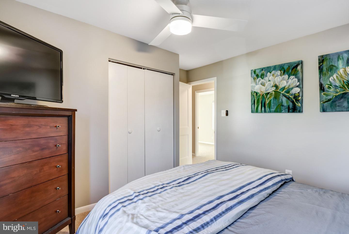 13631 ELLENDALE DR, CHANTILLY, Virginia 20151, 5 Bedrooms Bedrooms, ,2 BathroomsBathrooms,Residential,For sale,13631 ELLENDALE DR,VAFX2284798 MLS # VAFX2284798