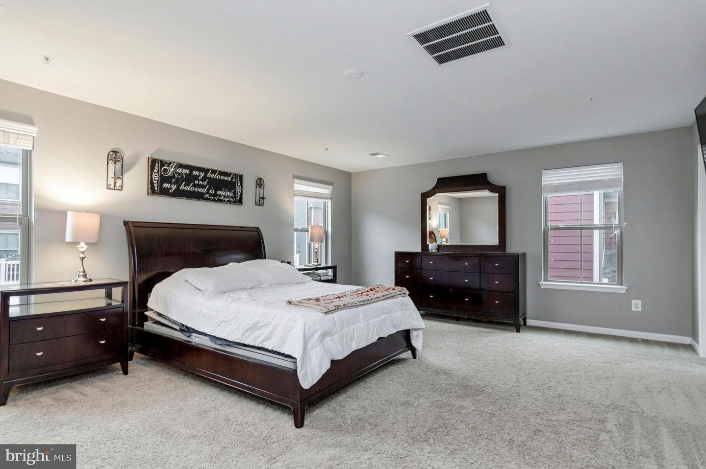 16961 TAKEAWAY LN, DUMFRIES, Virginia 22026, 4 Bedrooms Bedrooms, ,2 BathroomsBathrooms,Residential,For sale,16961 TAKEAWAY LN,VAPW2110238 MLS # VAPW2110238