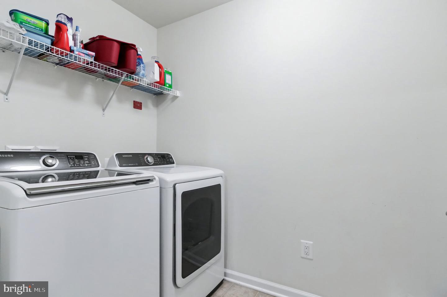 16961 TAKEAWAY LN, DUMFRIES, Virginia 22026, 4 Bedrooms Bedrooms, ,2 BathroomsBathrooms,Residential,For sale,16961 TAKEAWAY LN,VAPW2110238 MLS # VAPW2110238