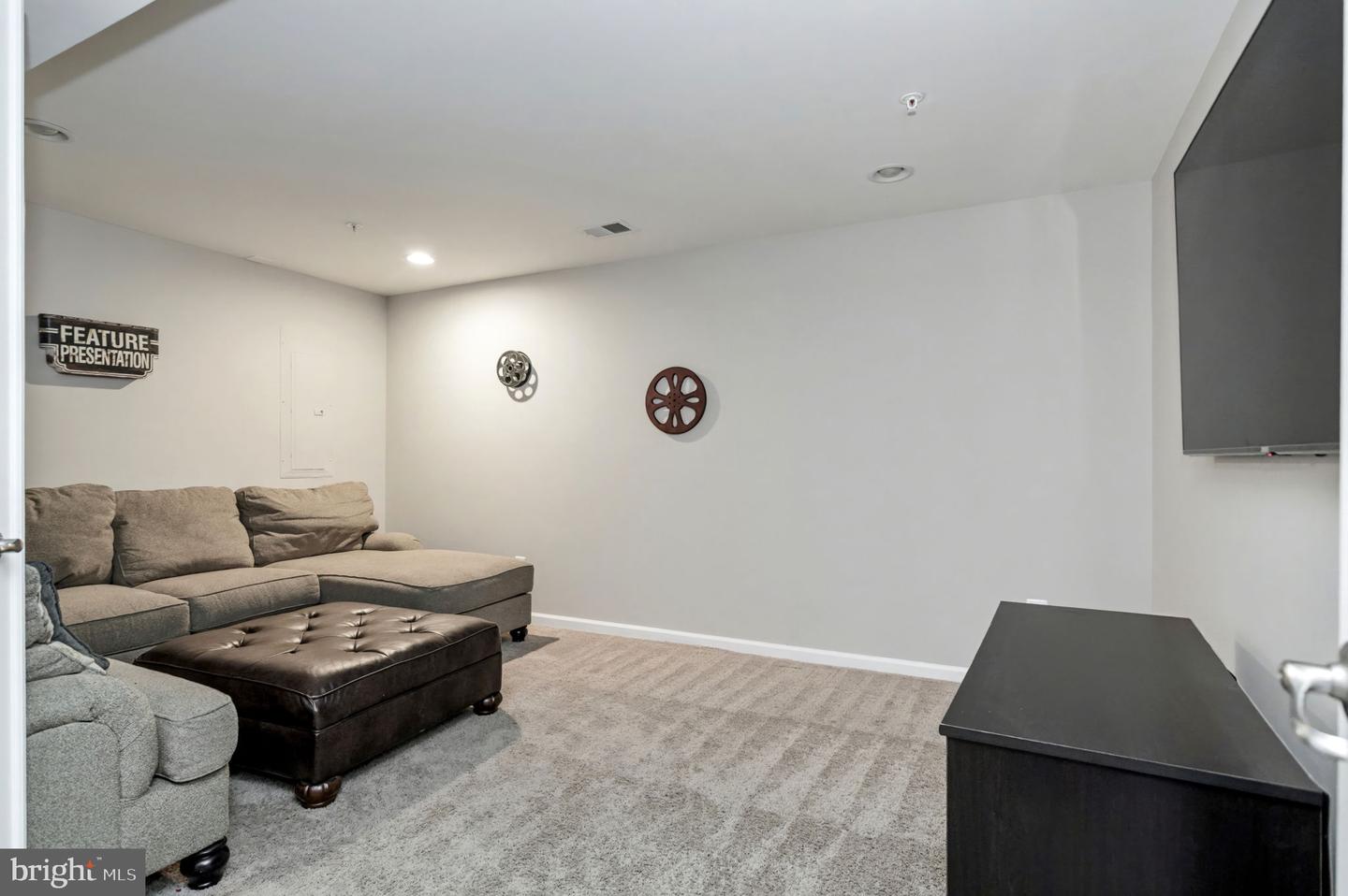 16961 TAKEAWAY LN, DUMFRIES, Virginia 22026, 4 Bedrooms Bedrooms, ,2 BathroomsBathrooms,Residential,For sale,16961 TAKEAWAY LN,VAPW2110238 MLS # VAPW2110238