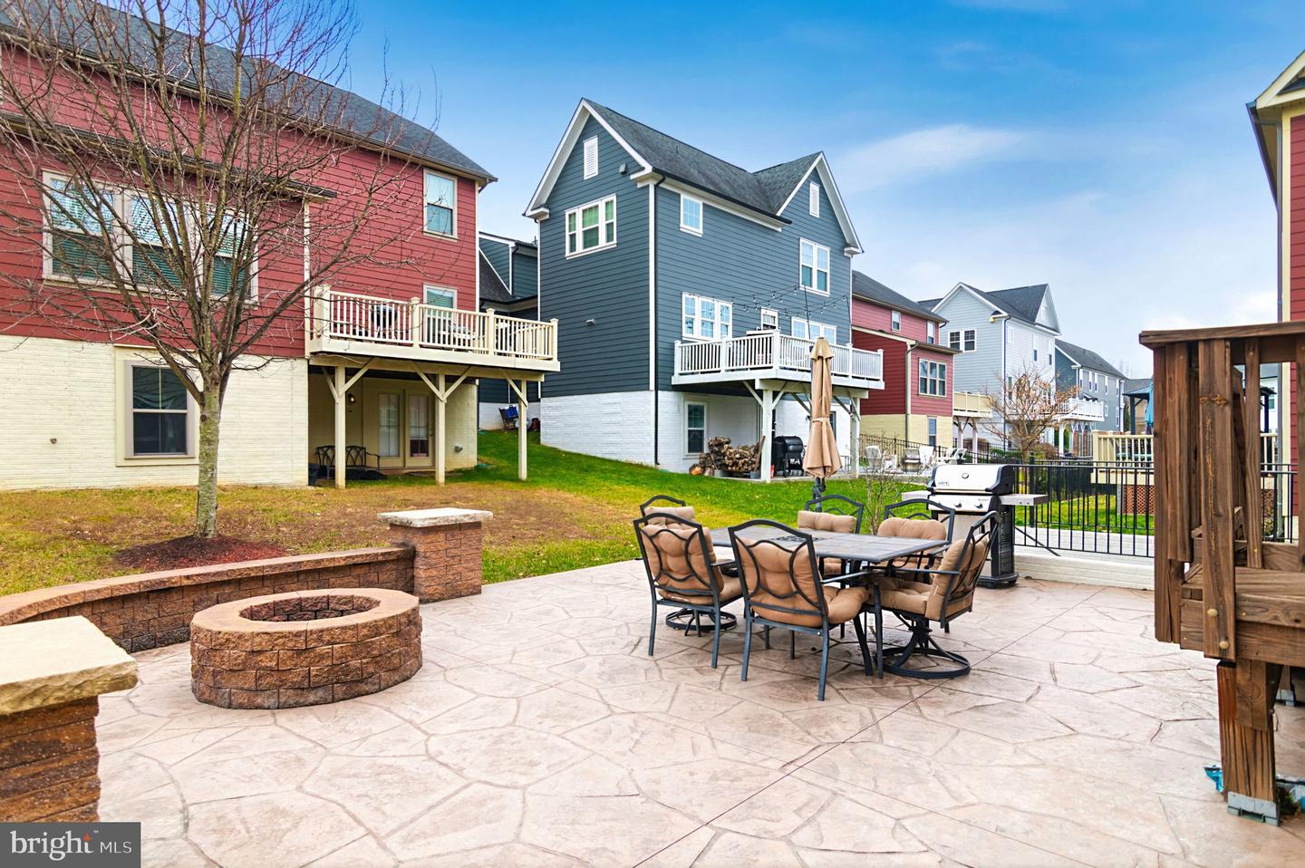 16961 TAKEAWAY LN, DUMFRIES, Virginia 22026, 4 Bedrooms Bedrooms, ,2 BathroomsBathrooms,Residential,For sale,16961 TAKEAWAY LN,VAPW2110238 MLS # VAPW2110238