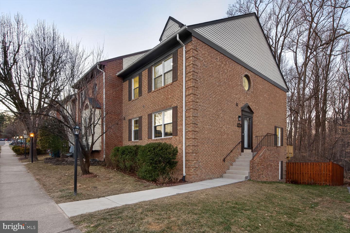 6024 KNIGHTS RIDGE WAY, ALEXANDRIA, Virginia 22310, 4 Bedrooms Bedrooms, ,3 BathroomsBathrooms,Residential,For sale,6024 KNIGHTS RIDGE WAY,VAFX2285180 MLS # VAFX2285180