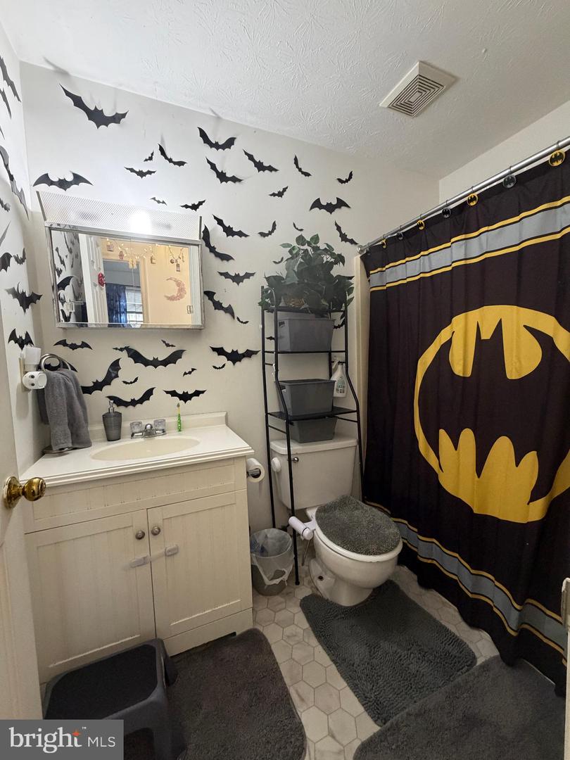 103 KINGSLAND CT, WINCHESTER, Virginia 22602, 3 Bedrooms Bedrooms, ,2 BathroomsBathrooms,Residential,For sale,103 KINGSLAND CT,VAFV2038822 MLS # VAFV2038822