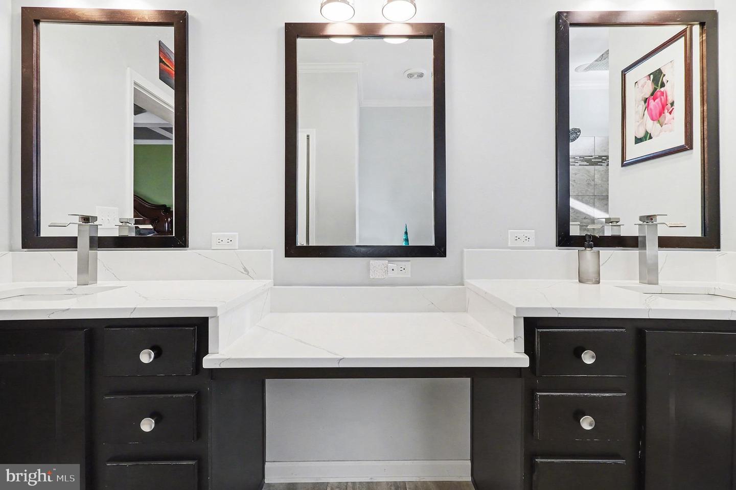 129 HICKORY HILL OVERLOOK CT, FREDERICKSBURG, Virginia 22405, 3 Bedrooms Bedrooms, ,3 BathroomsBathrooms,Residential,For sale,129 HICKORY HILL OVERLOOK CT,VAST2045166 MLS # VAST2045166