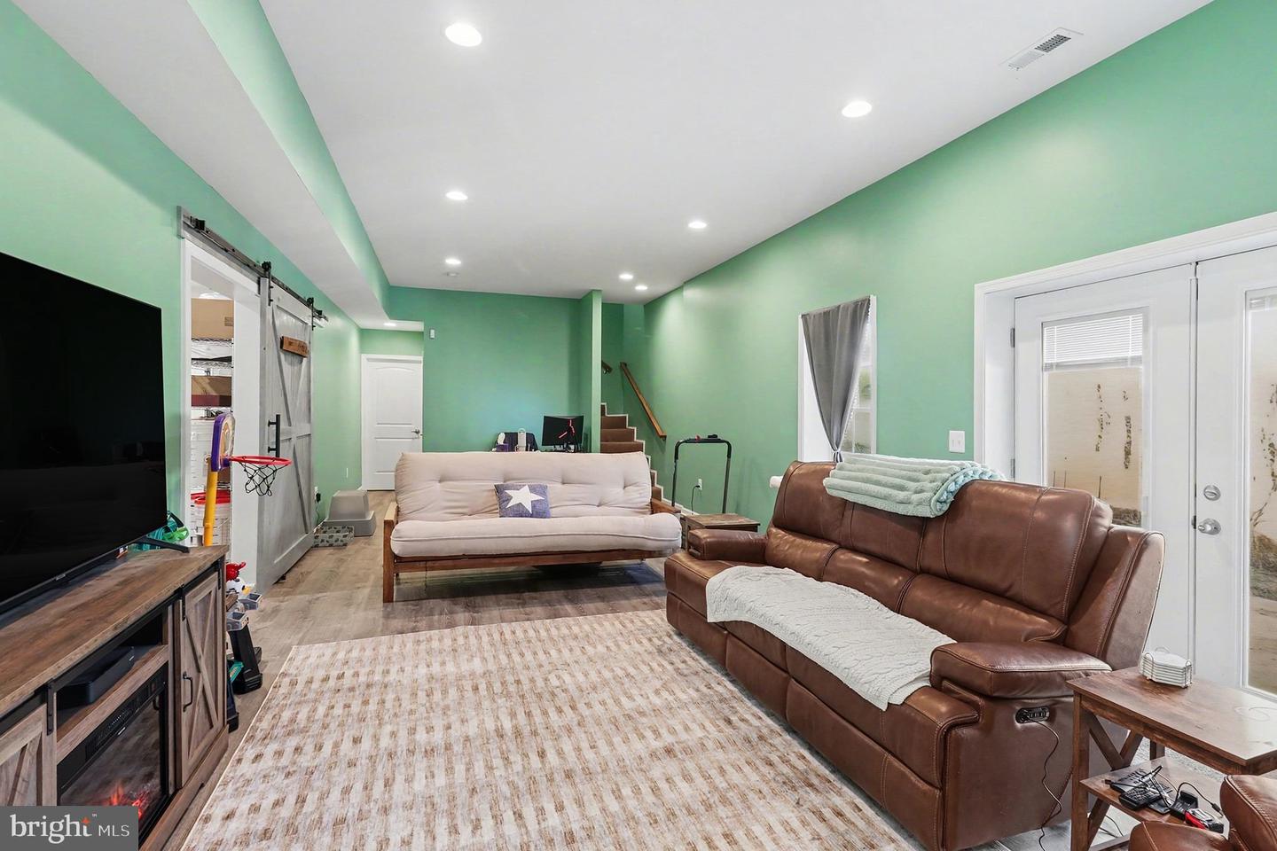 129 HICKORY HILL OVERLOOK CT, FREDERICKSBURG, Virginia 22405, 3 Bedrooms Bedrooms, ,3 BathroomsBathrooms,Residential,For sale,129 HICKORY HILL OVERLOOK CT,VAST2045166 MLS # VAST2045166