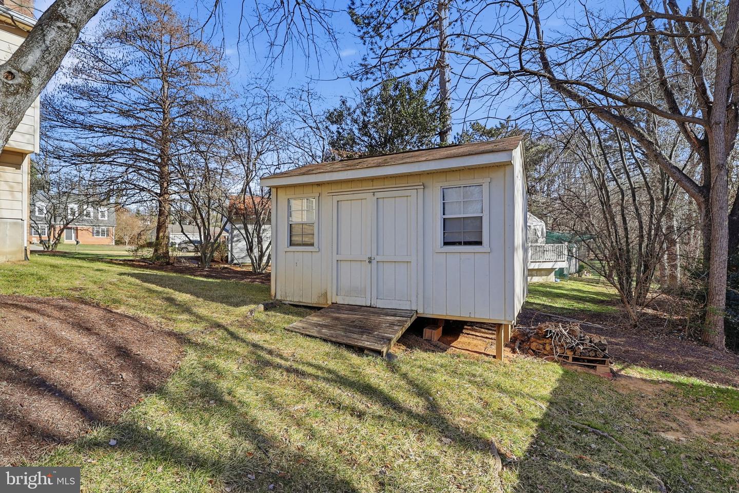 5207 RUFFNER WOODS CT, BURKE, Virginia 22015, 4 Bedrooms Bedrooms, ,3 BathroomsBathrooms,Residential,For sale,5207 RUFFNER WOODS CT,VAFX2285276 MLS # VAFX2285276