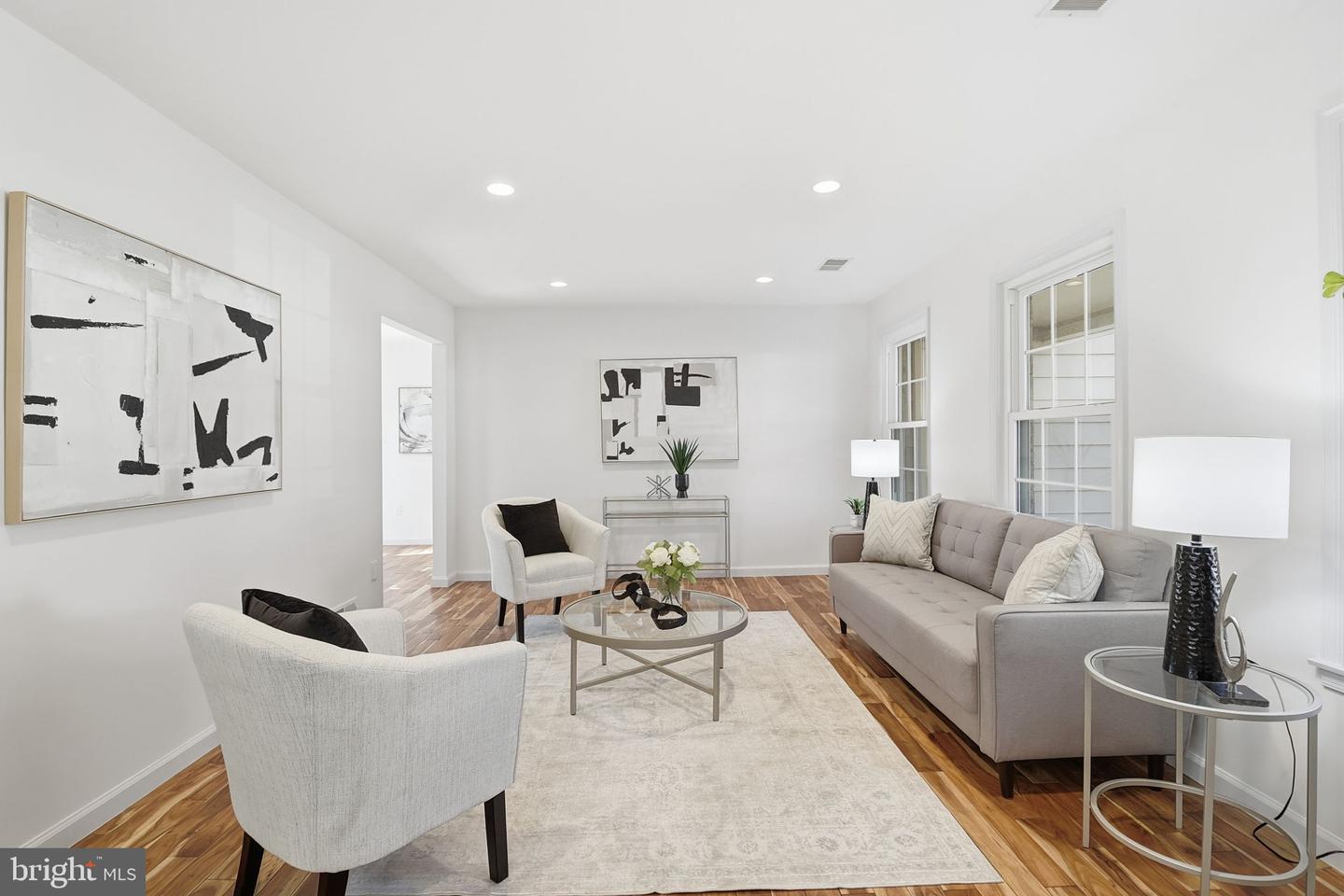 5207 RUFFNER WOODS CT, BURKE, Virginia 22015, 4 Bedrooms Bedrooms, ,3 BathroomsBathrooms,Residential,For sale,5207 RUFFNER WOODS CT,VAFX2285276 MLS # VAFX2285276