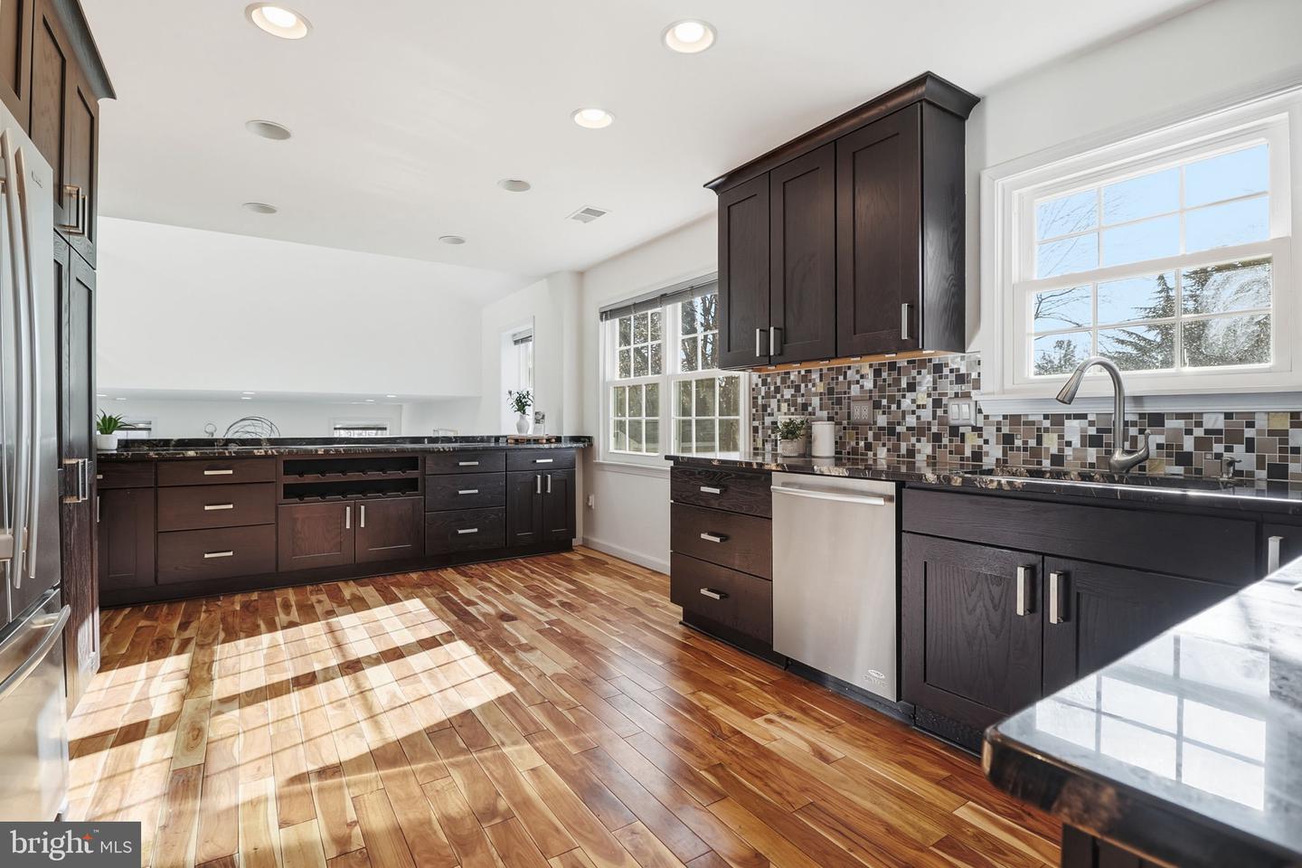 5207 RUFFNER WOODS CT, BURKE, Virginia 22015, 4 Bedrooms Bedrooms, ,3 BathroomsBathrooms,Residential,For sale,5207 RUFFNER WOODS CT,VAFX2285276 MLS # VAFX2285276