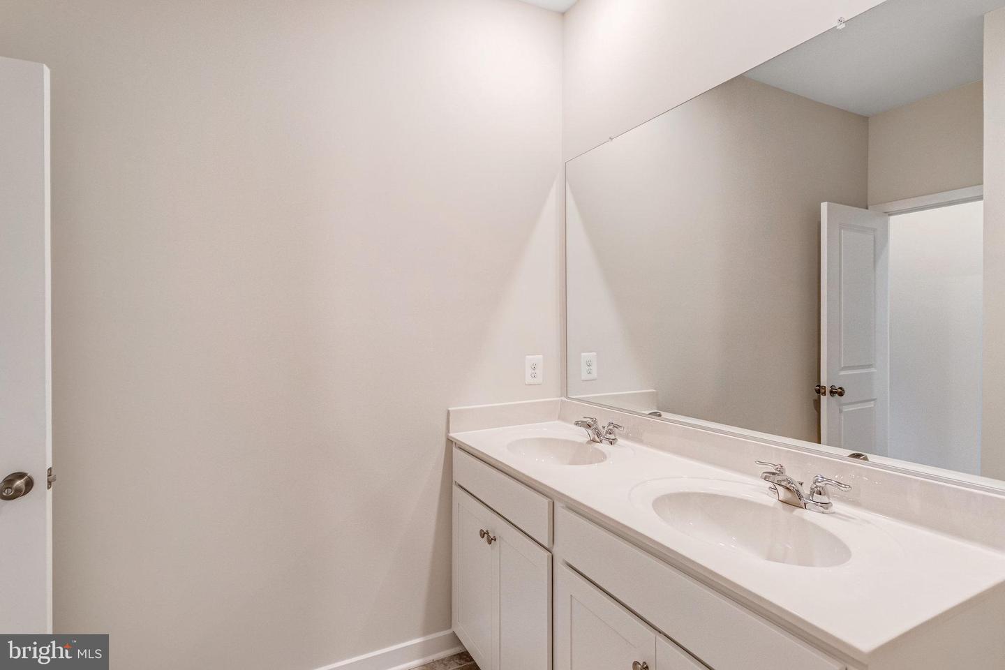 18149 TELFORD DR, JEFFERSONTON, Virginia 22724, 5 Bedrooms Bedrooms, ,3 BathroomsBathrooms,Residential,For sale,18149 TELFORD DR,VACU2012376 MLS # VACU2012376 18149 TELFORD DR, JEFFERSONTON, Virginia 22724, 5 Bedrooms Bedrooms, ,3 BathroomsBathrooms,Residential,For sale,18149 TELFORD DR,VACU2012376 MLS # VACU2012376