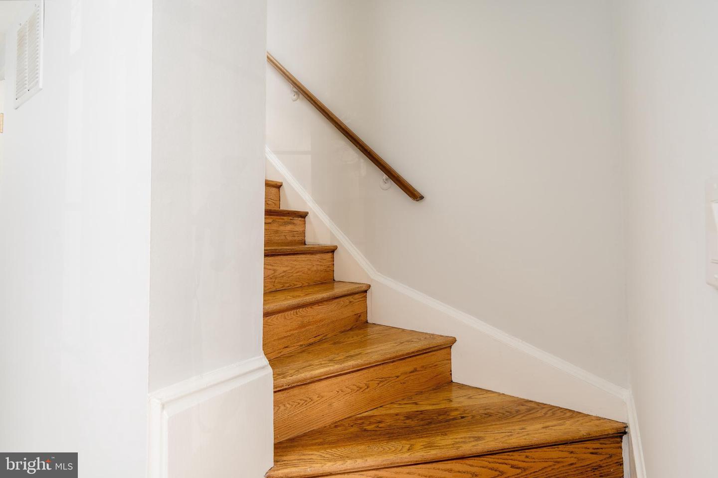 7414 ELDORADO ST, MCLEAN, Virginia 22102, 3 Bedrooms Bedrooms, 8 Rooms Rooms,3 BathroomsBathrooms,Residential,For sale,7414 ELDORADO ST,VAFX2285474 MLS # VAFX2285474 7414 ELDORADO ST, MCLEAN, Virginia 22102, 3 Bedrooms Bedrooms, 8 Rooms Rooms,3 BathroomsBathrooms,Residential,For sale,7414 ELDORADO ST,VAFX2285474 MLS # VAFX2285474