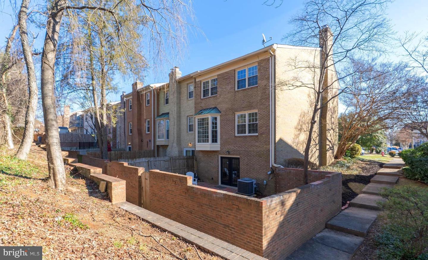 7414 ELDORADO ST, MCLEAN, Virginia 22102, 3 Bedrooms Bedrooms, 8 Rooms Rooms,3 BathroomsBathrooms,Residential,For sale,7414 ELDORADO ST,VAFX2285474 MLS # VAFX2285474 7414 ELDORADO ST, MCLEAN, Virginia 22102, 3 Bedrooms Bedrooms, 8 Rooms Rooms,3 BathroomsBathrooms,Residential,For sale,7414 ELDORADO ST,VAFX2285474 MLS # VAFX2285474