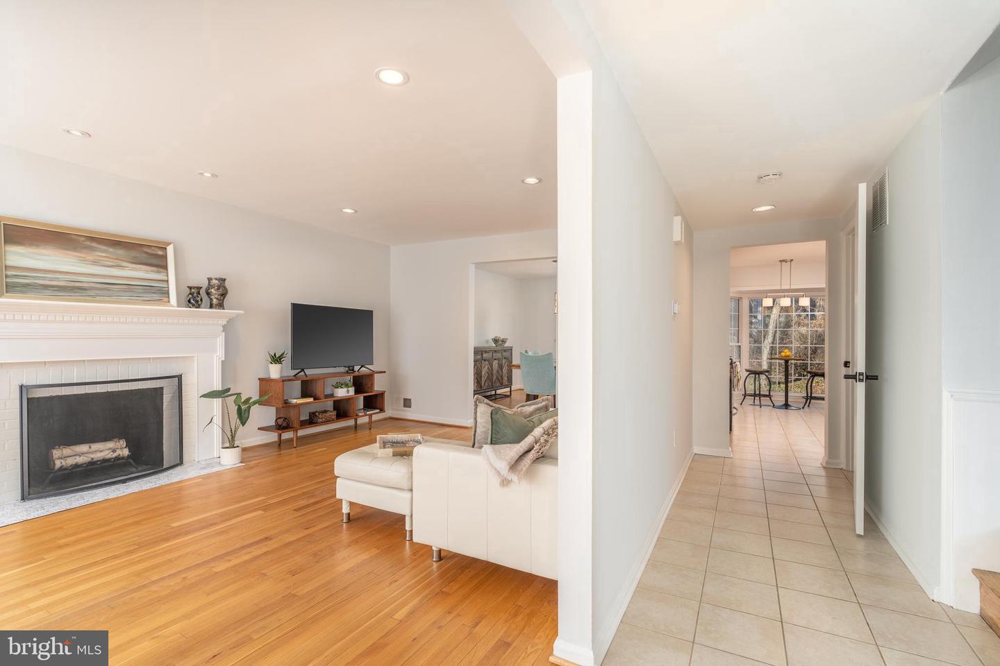 7414 ELDORADO ST, MCLEAN, Virginia 22102, 3 Bedrooms Bedrooms, 8 Rooms Rooms,3 BathroomsBathrooms,Residential,For sale,7414 ELDORADO ST,VAFX2285474 MLS # VAFX2285474 7414 ELDORADO ST, MCLEAN, Virginia 22102, 3 Bedrooms Bedrooms, 8 Rooms Rooms,3 BathroomsBathrooms,Residential,For sale,7414 ELDORADO ST,VAFX2285474 MLS # VAFX2285474