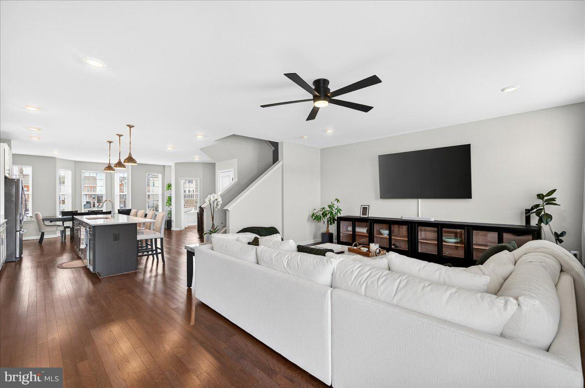 7452 WILMER WAY, MANASSAS, Virginia 20109, 3 Bedrooms Bedrooms, ,3 BathroomsBathrooms,Residential,For sale,7452 WILMER WAY,VAPW2110468 MLS # VAPW2110468