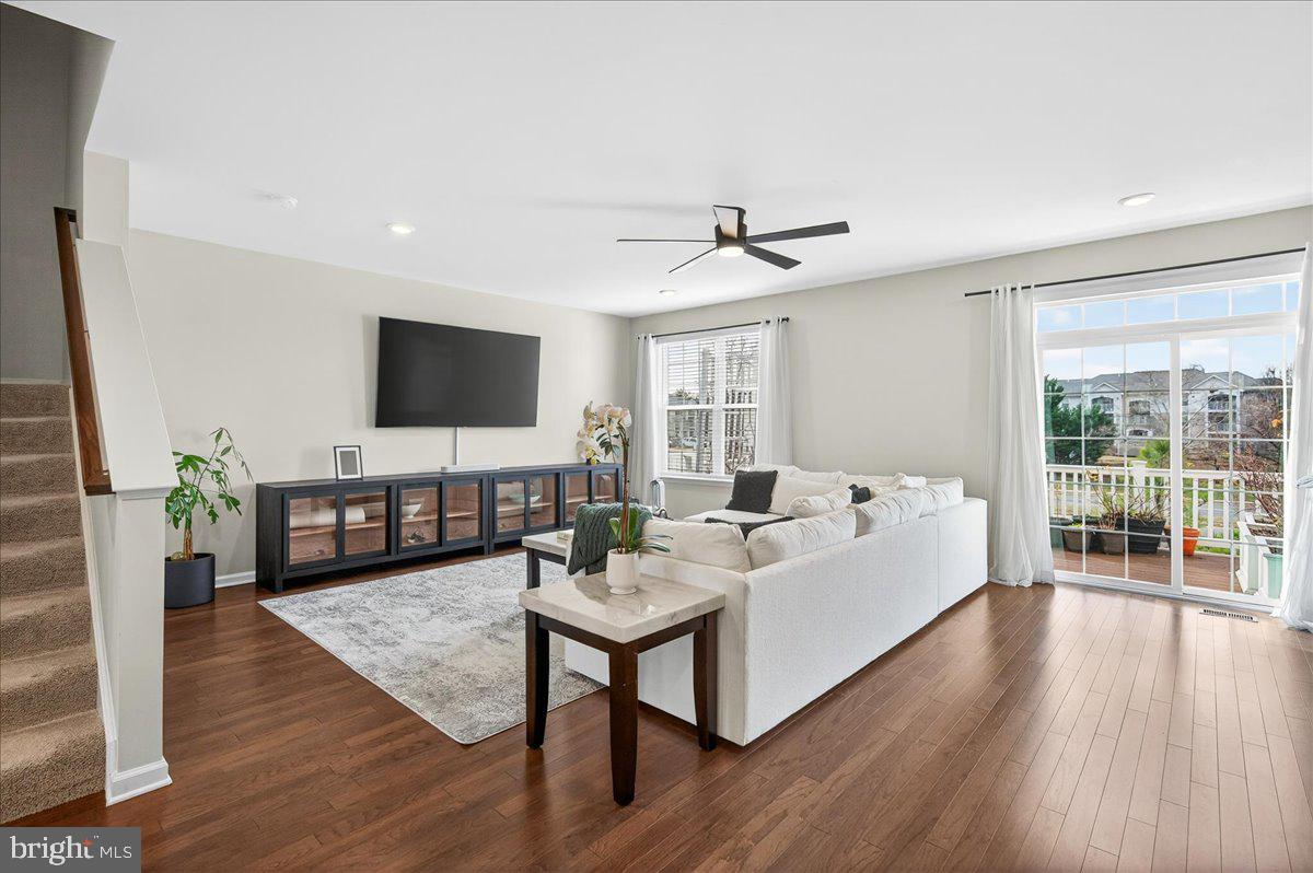 7452 WILMER WAY, MANASSAS, Virginia 20109, 3 Bedrooms Bedrooms, ,3 BathroomsBathrooms,Residential,For sale,7452 WILMER WAY,VAPW2110468 MLS # VAPW2110468