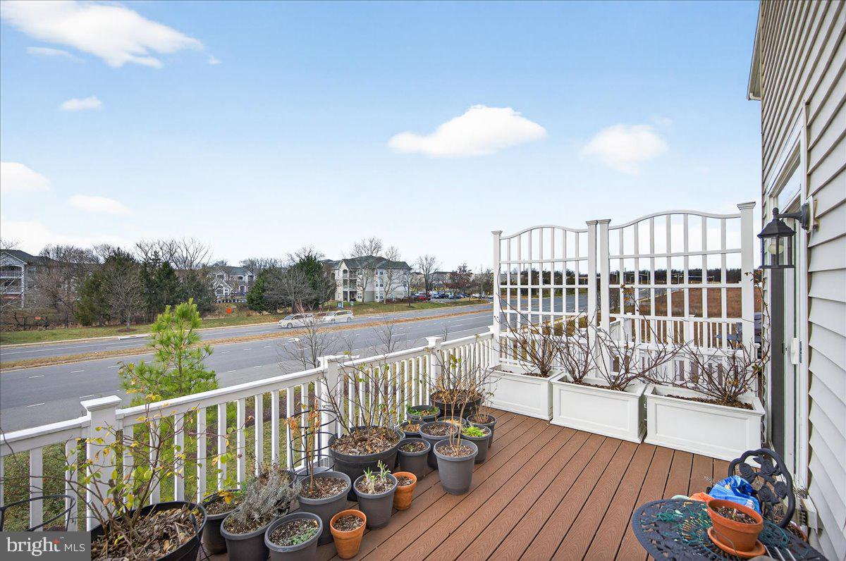 7452 WILMER WAY, MANASSAS, Virginia 20109, 3 Bedrooms Bedrooms, ,3 BathroomsBathrooms,Residential,For sale,7452 WILMER WAY,VAPW2110468 MLS # VAPW2110468