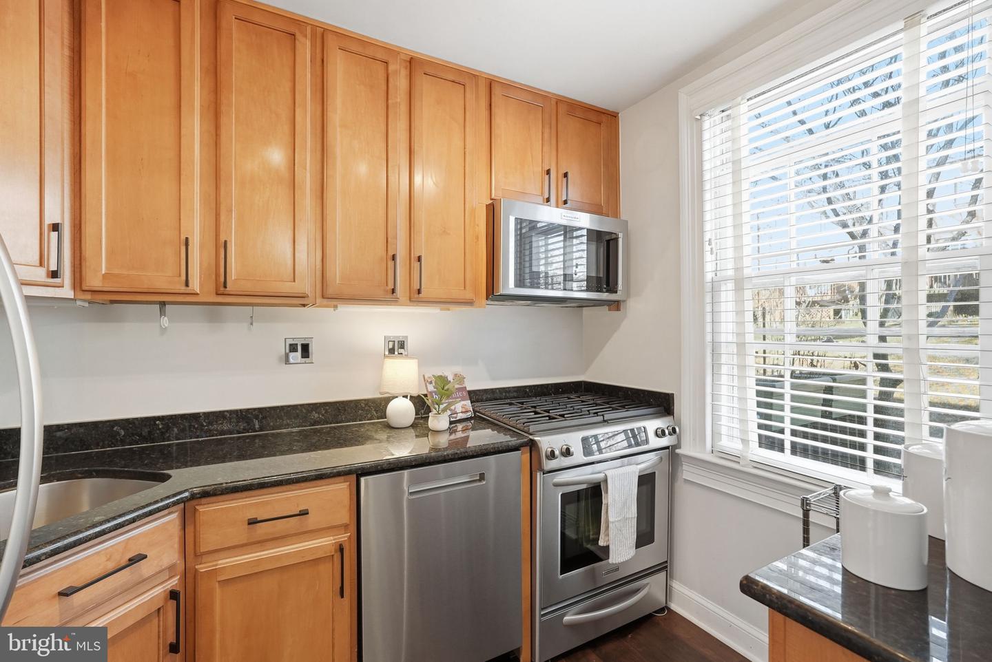 1401 S BARTON ST #221, ARLINGTON, Virginia 22204, 2 Bedrooms Bedrooms, ,1 BathroomBathrooms,Residential,For sale,1401 S BARTON ST #221,VAAR2067712 MLS # VAAR2067712