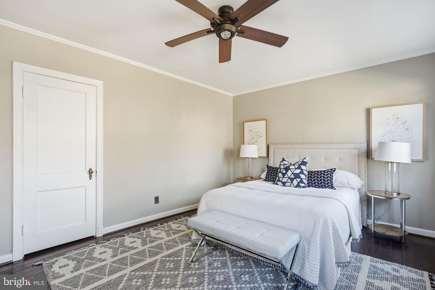 1401 S BARTON ST #221, ARLINGTON, Virginia 22204, 2 Bedrooms Bedrooms, ,1 BathroomBathrooms,Residential,For sale,1401 S BARTON ST #221,VAAR2067712 MLS # VAAR2067712