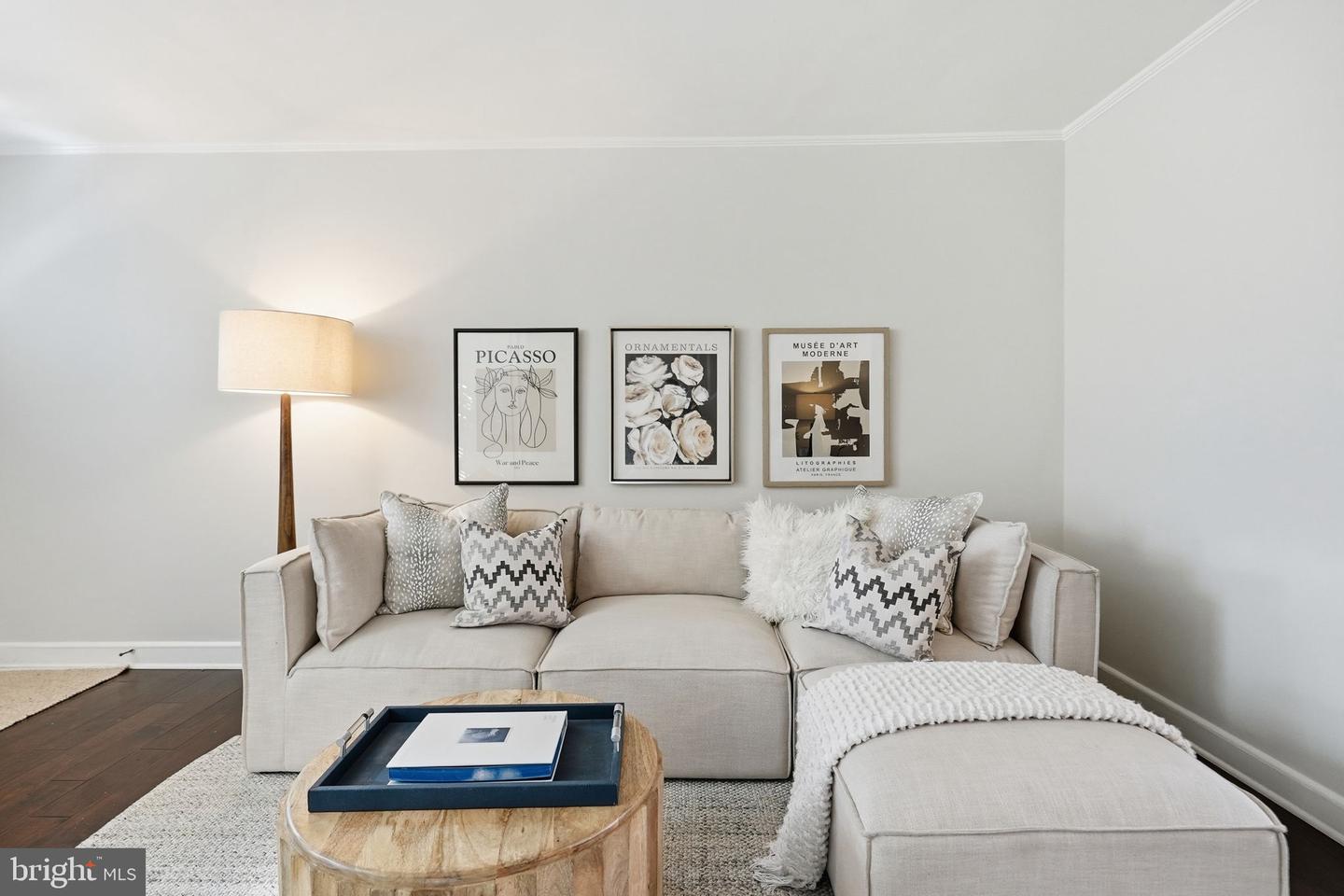 1401 S BARTON ST #221, ARLINGTON, Virginia 22204, 2 Bedrooms Bedrooms, ,1 BathroomBathrooms,Residential,For sale,1401 S BARTON ST #221,VAAR2067712 MLS # VAAR2067712