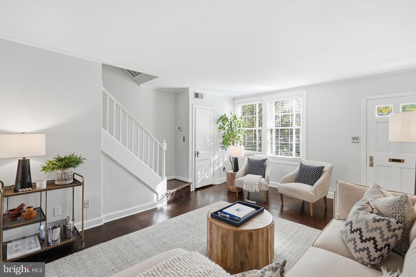 1401 S BARTON ST #221, ARLINGTON, Virginia 22204, 2 Bedrooms Bedrooms, ,1 BathroomBathrooms,Residential,For sale,1401 S BARTON ST #221,VAAR2067712 MLS # VAAR2067712