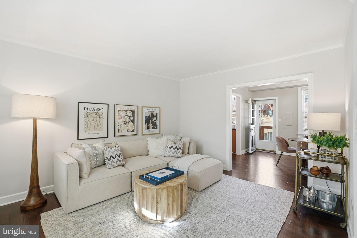 1401 S BARTON ST #221, ARLINGTON, Virginia 22204, 2 Bedrooms Bedrooms, ,1 BathroomBathrooms,Residential,For sale,1401 S BARTON ST #221,VAAR2067712 MLS # VAAR2067712