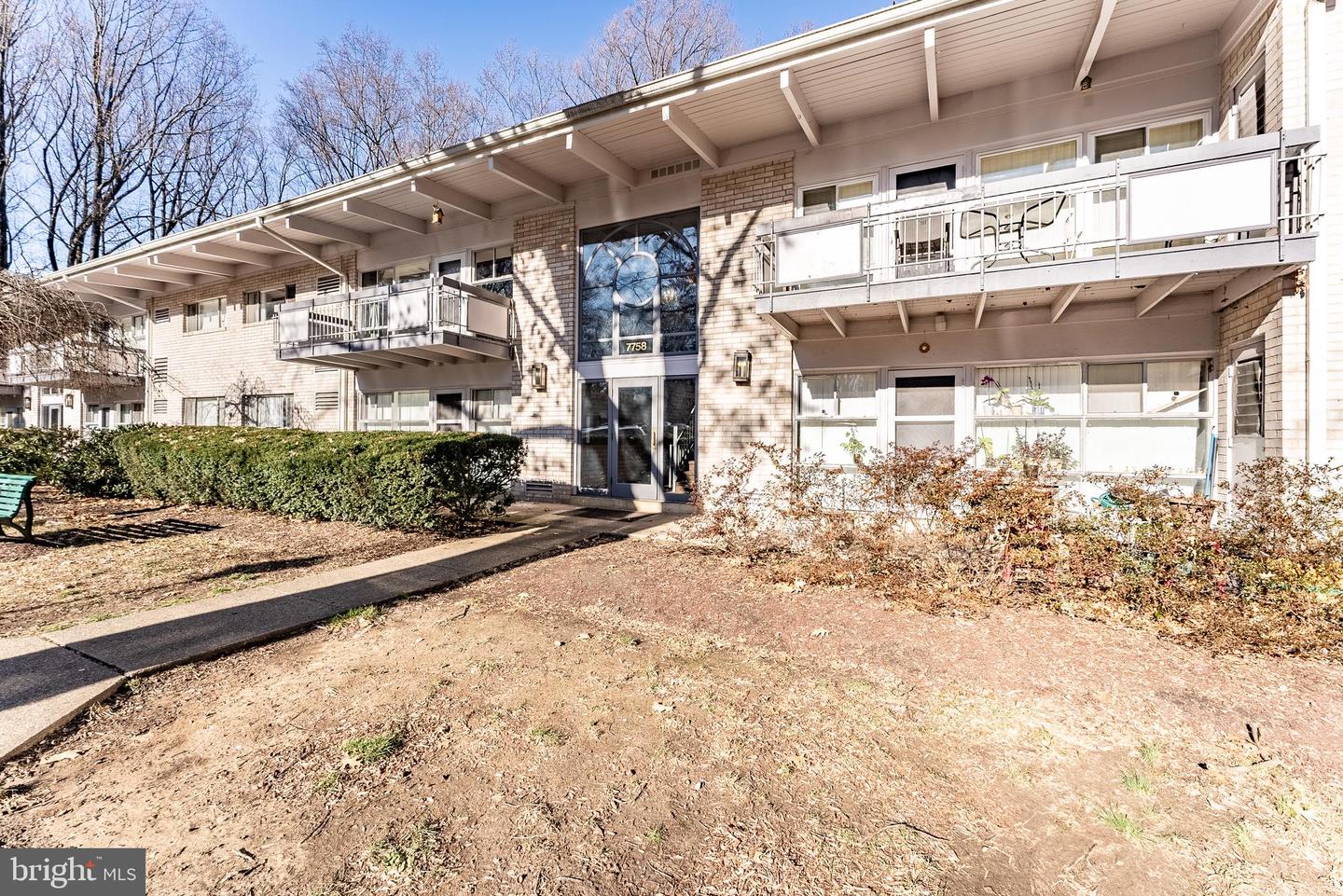 7758 DONNYBROOK CT #203, ANNANDALE, Virginia 22003, 2 Bedrooms Bedrooms, ,1 BathroomBathrooms,Residential,For sale,7758 DONNYBROOK CT #203,VAFX2285598 MLS # VAFX2285598 7758 DONNYBROOK CT #203, ANNANDALE, Virginia 22003, 2 Bedrooms Bedrooms, ,1 BathroomBathrooms,Residential,For sale,7758 DONNYBROOK CT #203,VAFX2285598 MLS # VAFX2285598