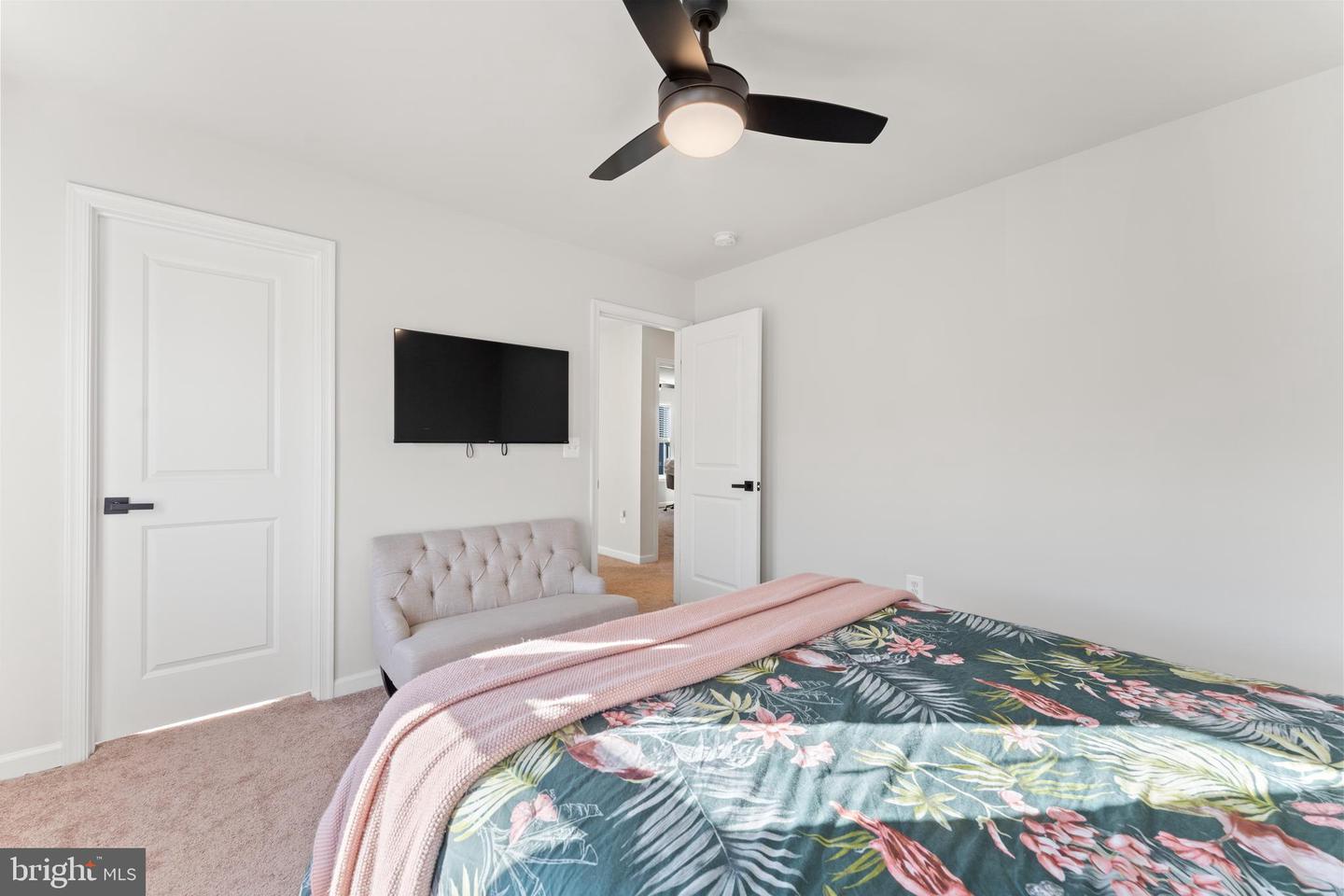 462 COASTAL AVE, STAFFORD, Virginia 22554, 5 Bedrooms Bedrooms, ,3 BathroomsBathrooms,Residential,For sale,462 COASTAL AVE,VAST2045260 MLS # VAST2045260