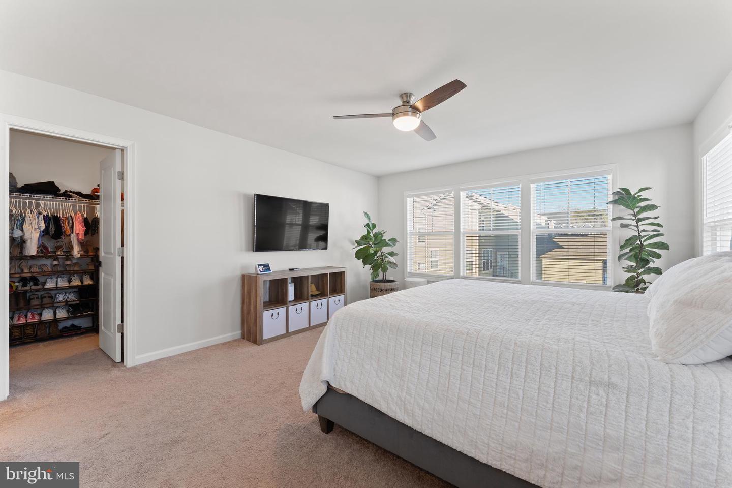 462 COASTAL AVE, STAFFORD, Virginia 22554, 5 Bedrooms Bedrooms, ,3 BathroomsBathrooms,Residential,For sale,462 COASTAL AVE,VAST2045260 MLS # VAST2045260