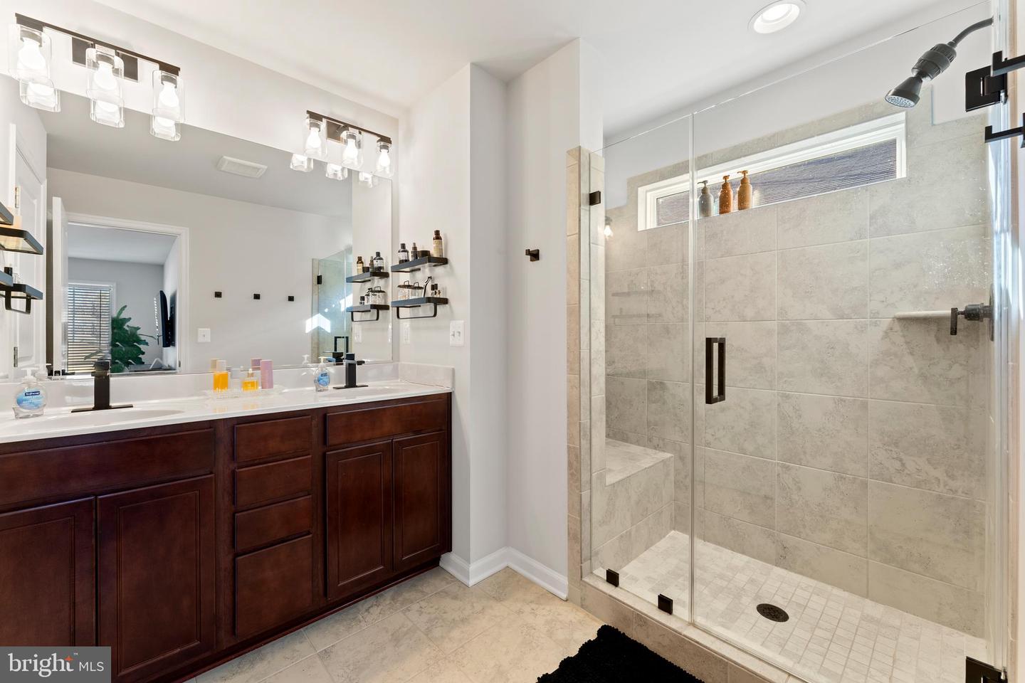 462 COASTAL AVE, STAFFORD, Virginia 22554, 5 Bedrooms Bedrooms, ,3 BathroomsBathrooms,Residential,For sale,462 COASTAL AVE,VAST2045260 MLS # VAST2045260