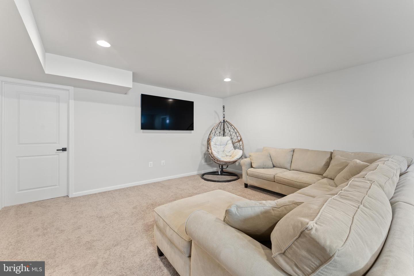 462 COASTAL AVE, STAFFORD, Virginia 22554, 5 Bedrooms Bedrooms, ,3 BathroomsBathrooms,Residential,For sale,462 COASTAL AVE,VAST2045260 MLS # VAST2045260