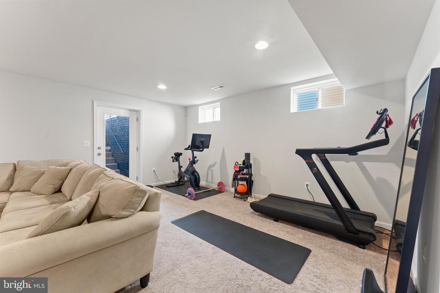 462 COASTAL AVE, STAFFORD, Virginia 22554, 5 Bedrooms Bedrooms, ,3 BathroomsBathrooms,Residential,For sale,462 COASTAL AVE,VAST2045260 MLS # VAST2045260